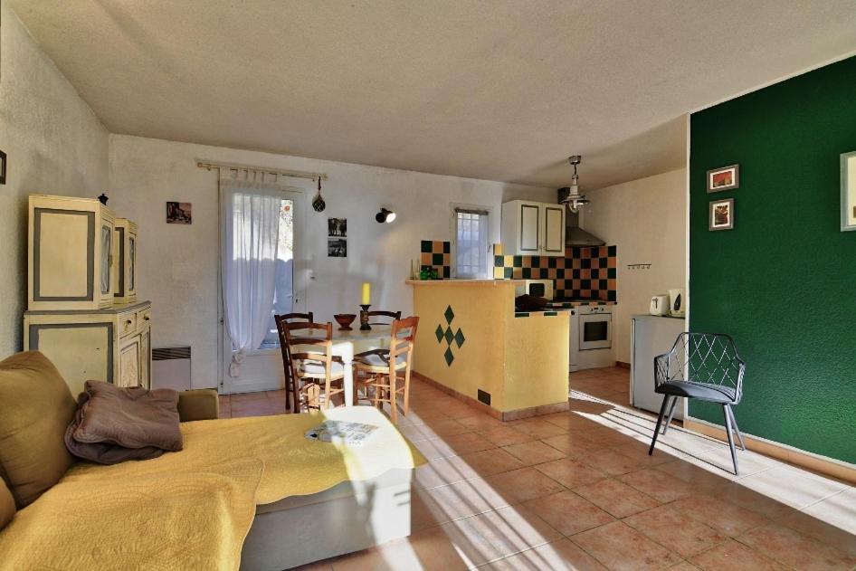 L'Oustaou Du Luberon Et Spa Villelaure Екстериор снимка