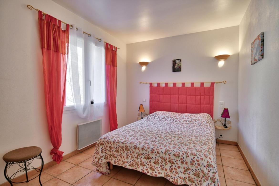 L'Oustaou Du Luberon Et Spa Villelaure Екстериор снимка